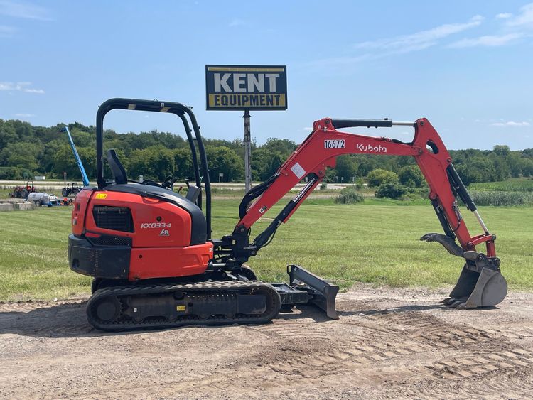 Excavator – KX033 10’5″ 8k w/ Thumb